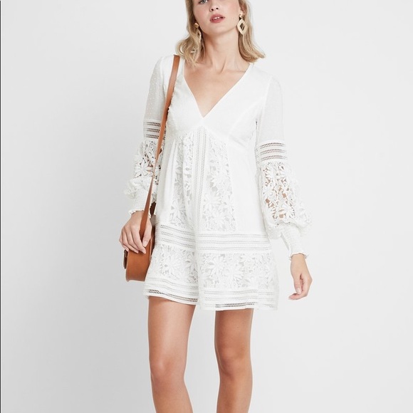 Bardot Dresses & Skirts - Bardot Mariah White Lace Dress NEW